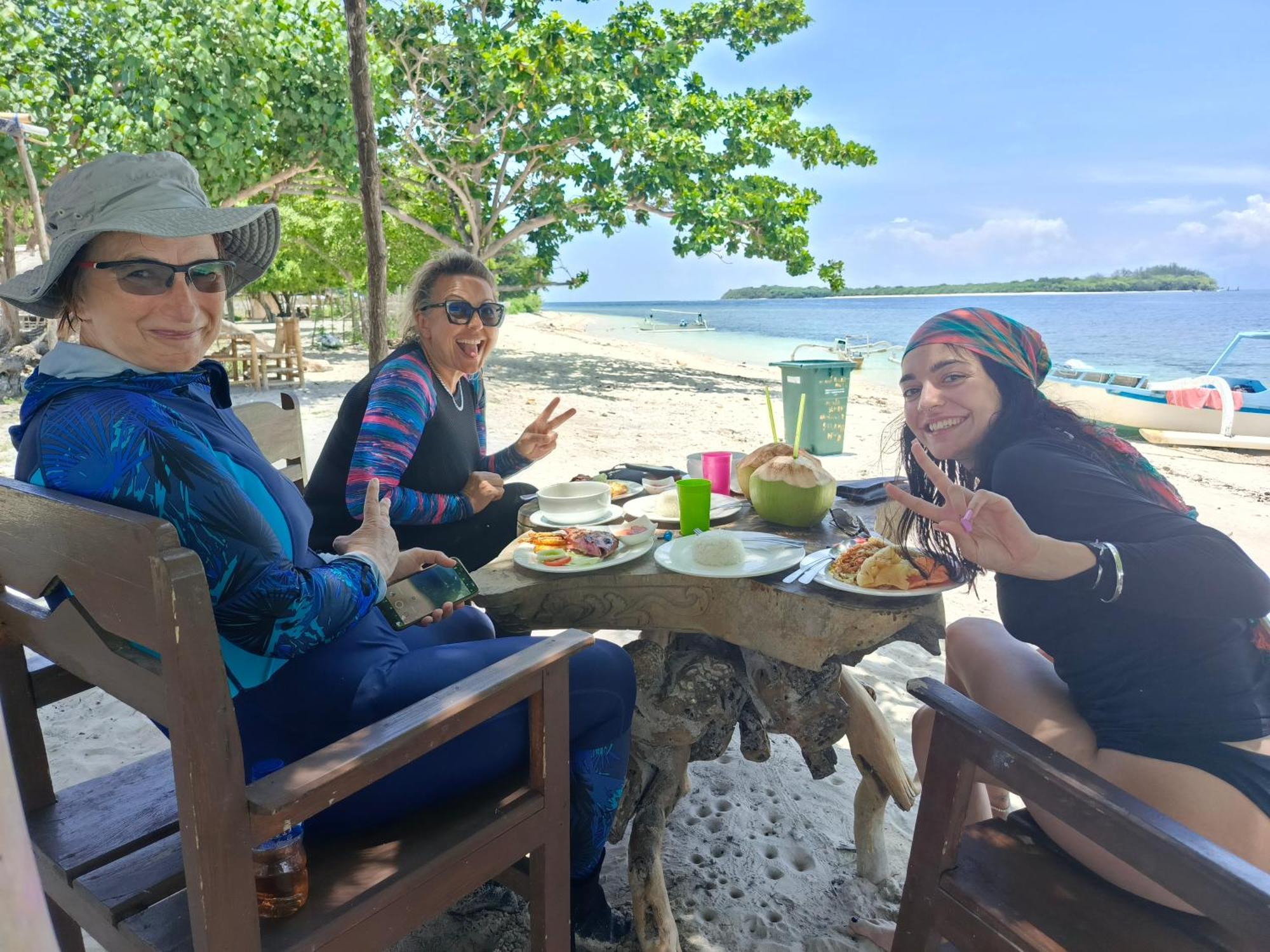 Yellow Coco Gili Gede Bagian luar foto