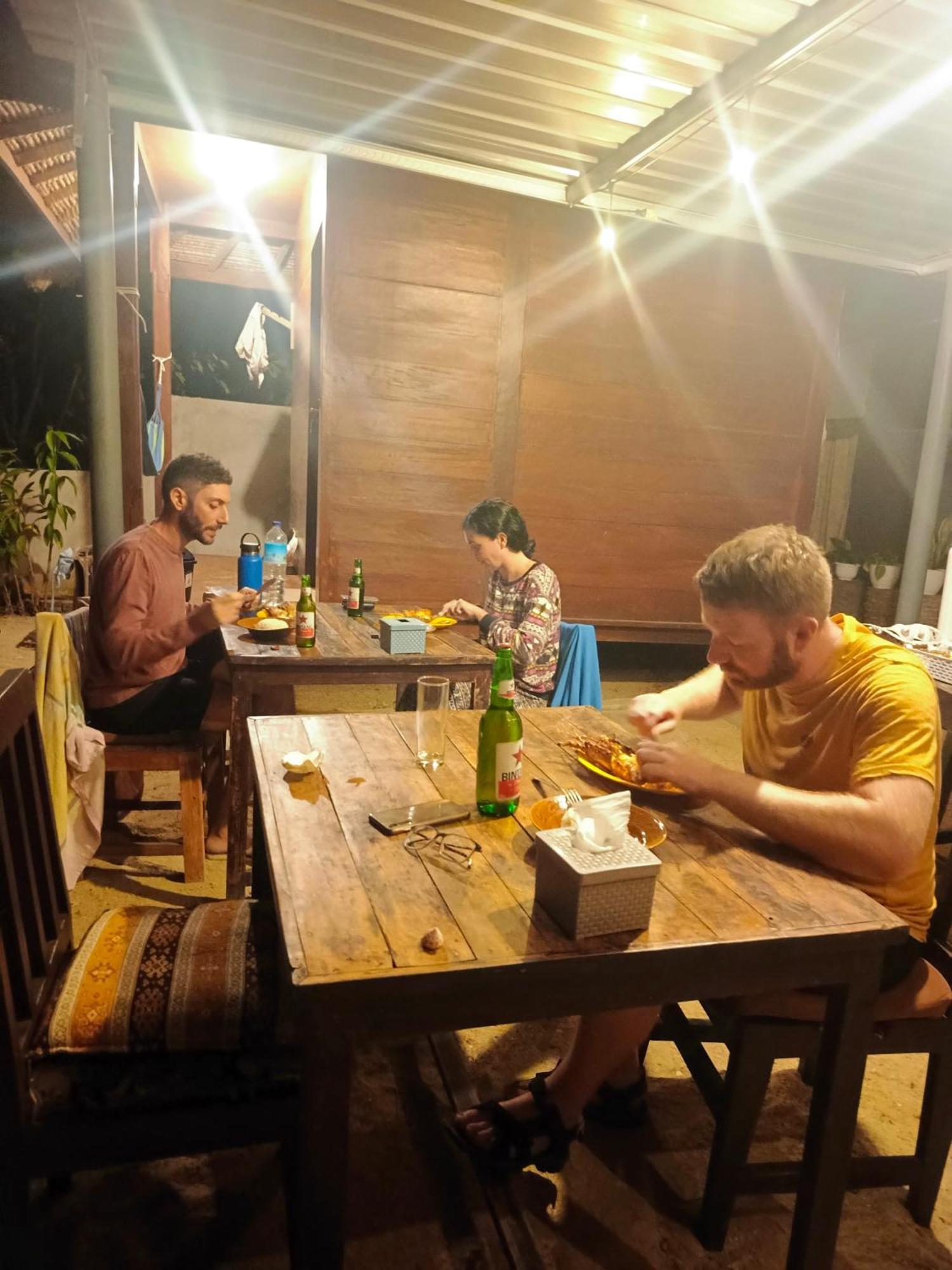 Yellow Coco Gili Gede Bagian luar foto