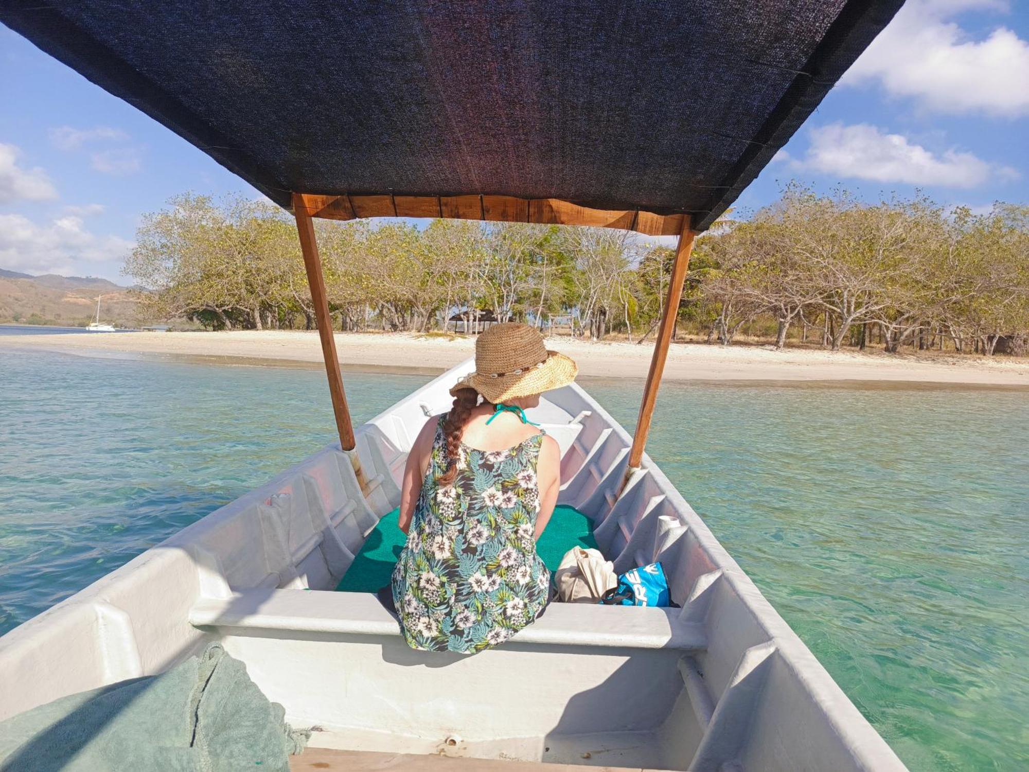 Yellow Coco Gili Gede Bagian luar foto